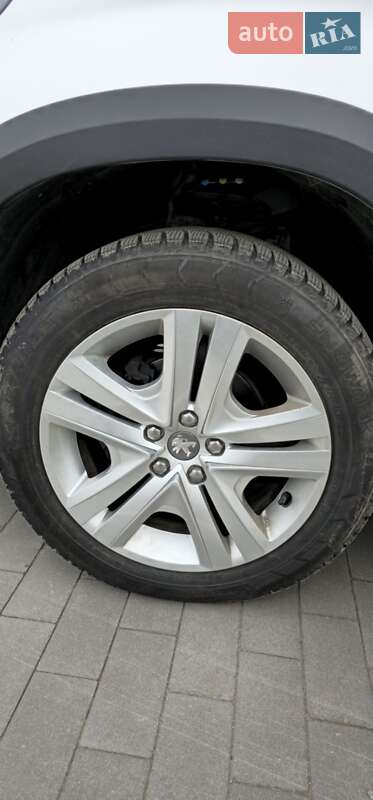 Внедорожник / Кроссовер Peugeot 2008 2019 в Виннице