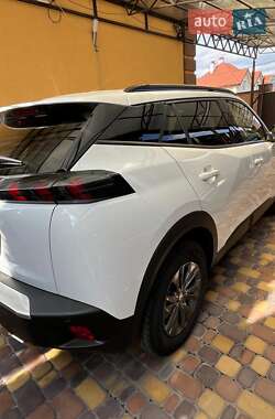 Внедорожник / Кроссовер Peugeot 2008 2021 в 