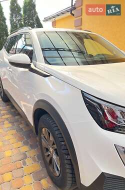 Внедорожник / Кроссовер Peugeot 2008 2021 в 