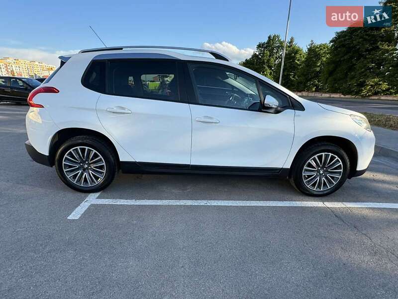 Внедорожник / Кроссовер Peugeot 2008 2014 в Ровно