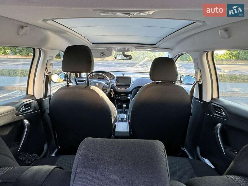 Внедорожник / Кроссовер Peugeot 2008 2014 в Ровно