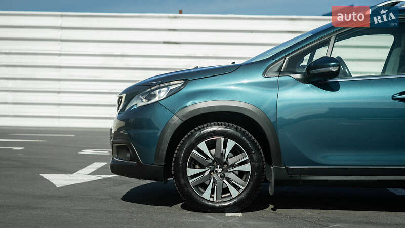 Позашляховик / Кросовер Peugeot 2008 2016 в Львові