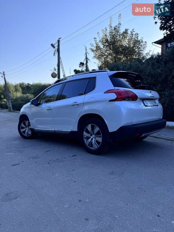 Позашляховик / Кросовер Peugeot 2008 2015 в Полтаві