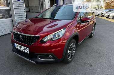 Внедорожник / Кроссовер Peugeot 2008 2016 в Киеве