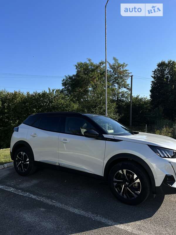 Внедорожник / Кроссовер Peugeot 2008 2022 в Львове