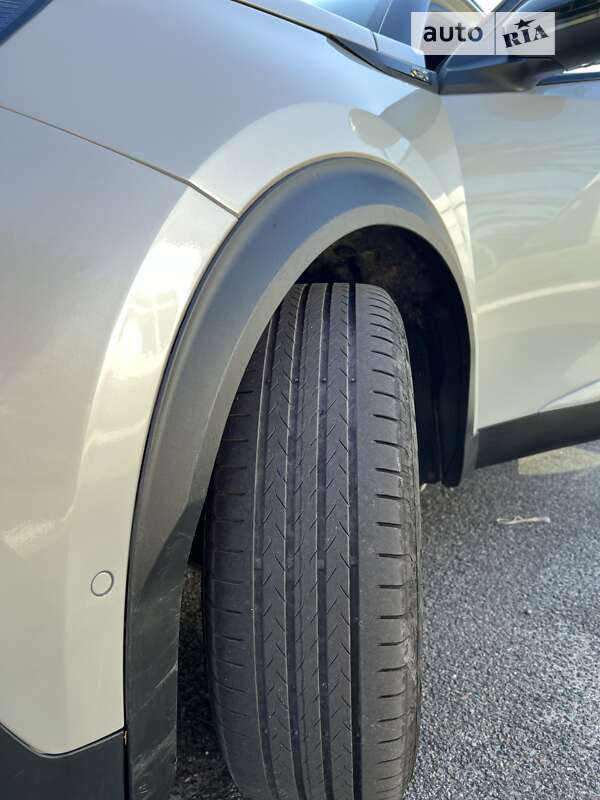 Внедорожник / Кроссовер Peugeot 2008 2022 в Львове