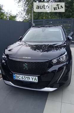 Внедорожник / Кроссовер Peugeot 2008 2020 в Львове