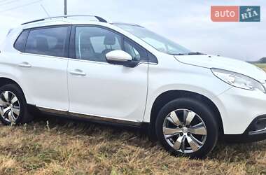 Внедорожник / Кроссовер Peugeot 2008 2013 в Полтаве