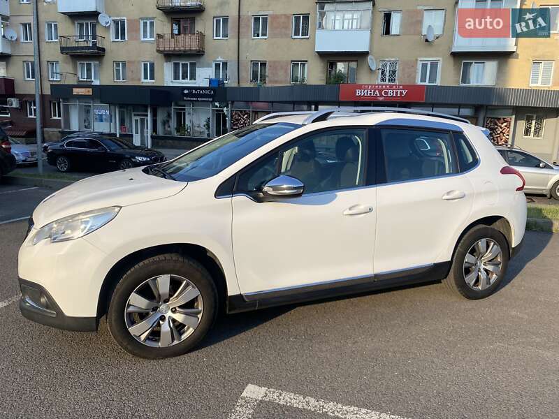 Позашляховик / Кросовер Peugeot 2008 2014 в Луцьку