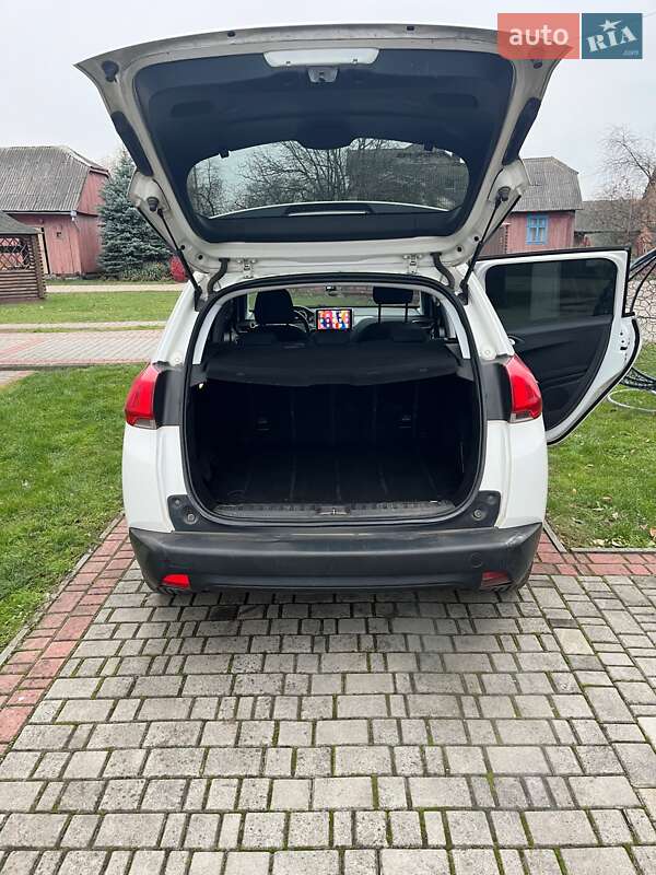 Внедорожник / Кроссовер Peugeot 2008 2013 в Шептицькому