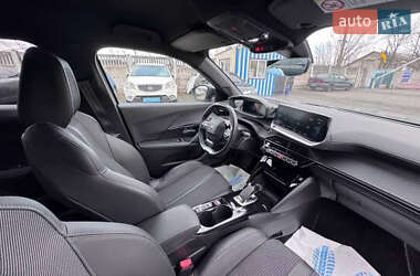 Внедорожник / Кроссовер Peugeot 2008 2021 в 