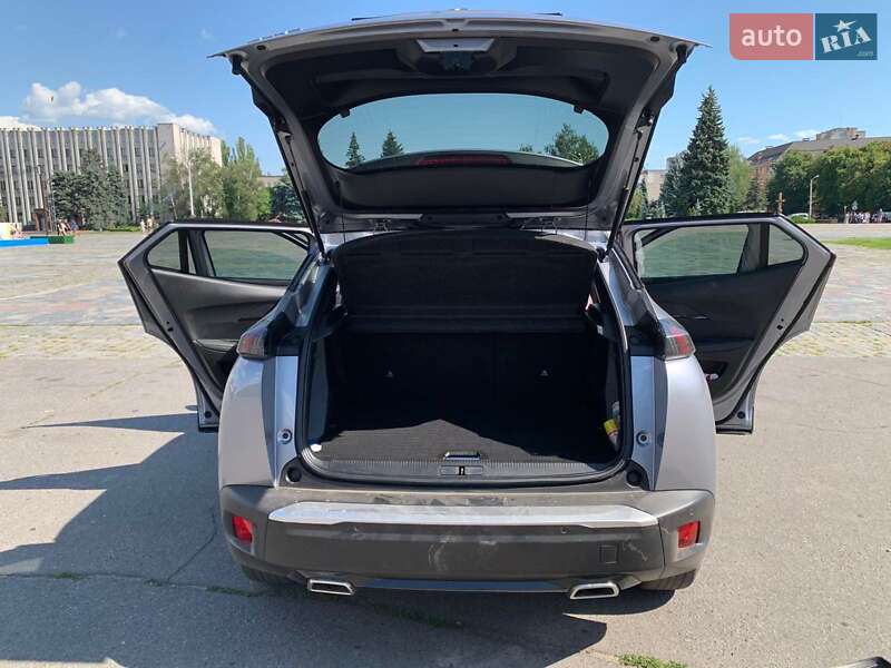 Внедорожник / Кроссовер Peugeot 2008 2021 в Кременчуге