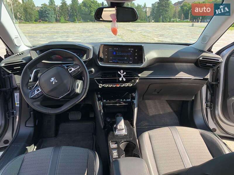 Внедорожник / Кроссовер Peugeot 2008 2021 в Кременчуге