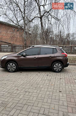 Внедорожник / Кроссовер Peugeot 2008 2015 в Сумах