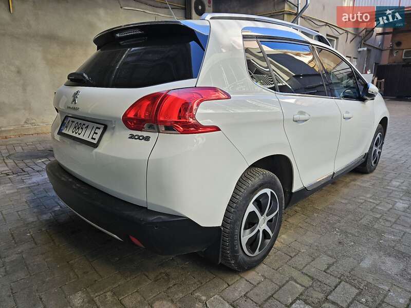 Позашляховик / Кросовер Peugeot 2008 2014 в Коломиї