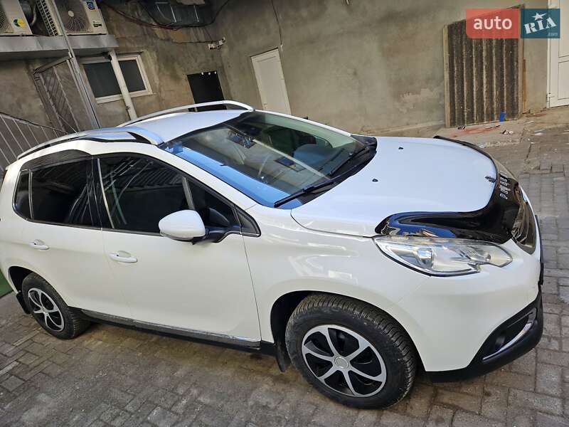 Позашляховик / Кросовер Peugeot 2008 2014 в Коломиї