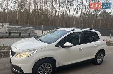 Позашляховик / Кросовер Peugeot 2008 2016 в Луцьку
