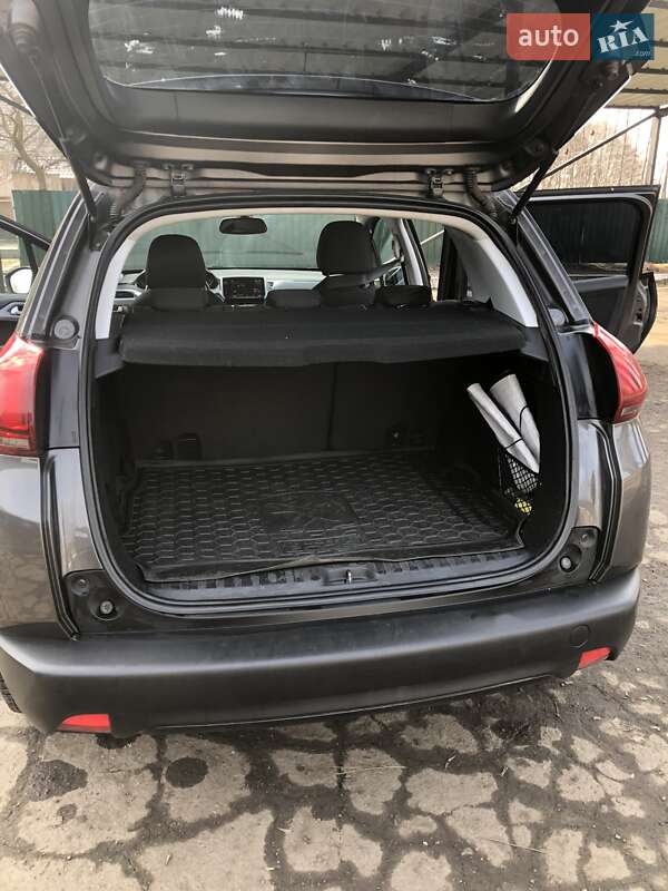 Внедорожник / Кроссовер Peugeot 2008 2019 в Полтаве