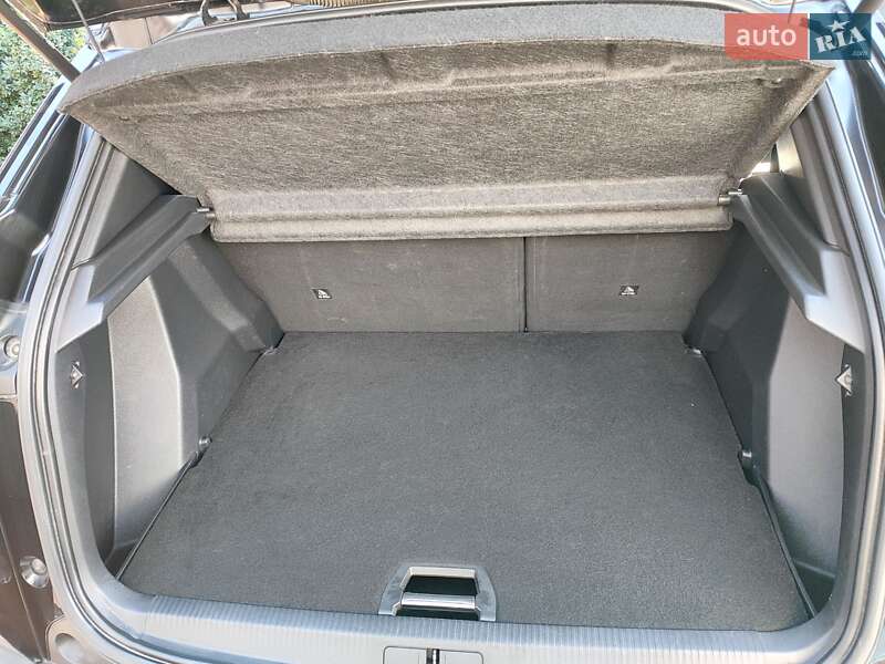 Позашляховик / Кросовер Peugeot 2008 2020 в Лозовій