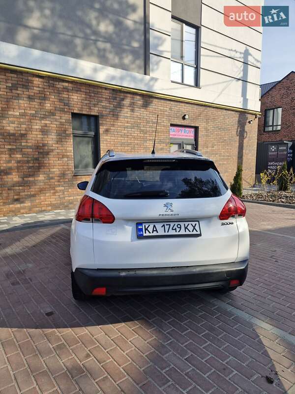 Позашляховик / Кросовер Peugeot 2008 2014 в Ірпені