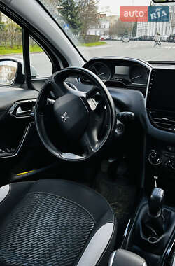 Внедорожник / Кроссовер Peugeot 2008 2014 в Черкассах