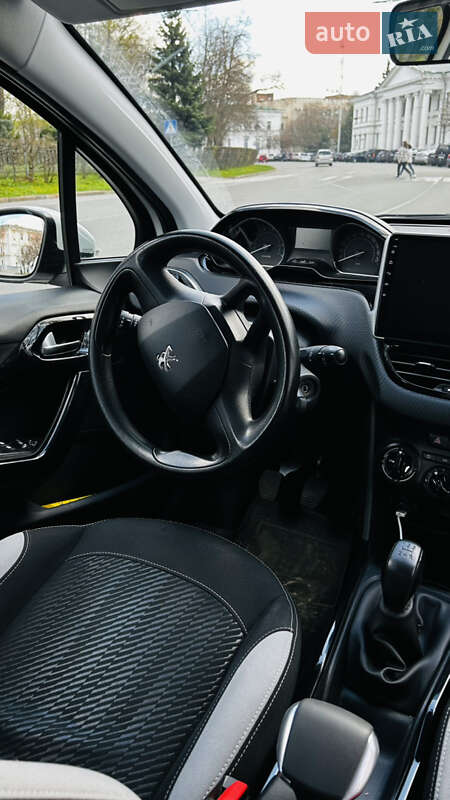 Позашляховик / Кросовер Peugeot 2008 2014 в Черкасах