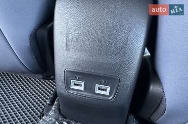 Внедорожник / Кроссовер Peugeot 2008 2020 в 