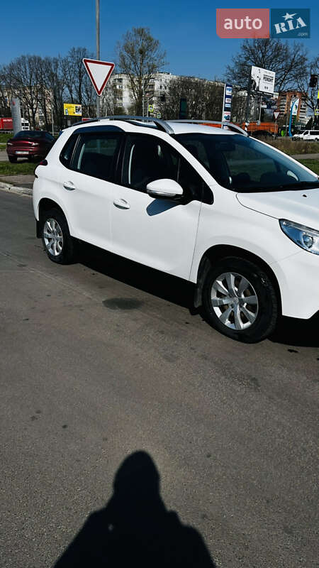 Позашляховик / Кросовер Peugeot 2008 2014 в Черкасах