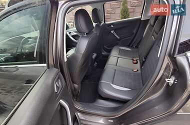 Внедорожник / Кроссовер Peugeot 2008 2018 в 