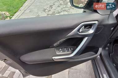 Внедорожник / Кроссовер Peugeot 2008 2018 в 