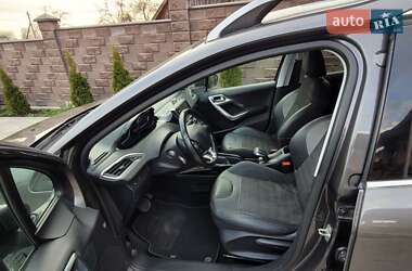 Внедорожник / Кроссовер Peugeot 2008 2018 в 