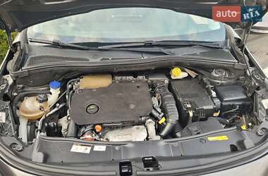 Внедорожник / Кроссовер Peugeot 2008 2018 в 