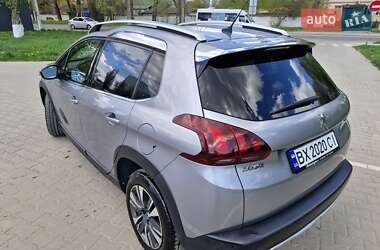 Позашляховик / Кросовер Peugeot 2008 2018 в 