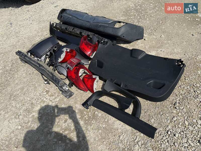 Позашляховик / Кросовер Peugeot 2008 2015 в Львові