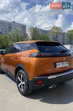 Внедорожник / Кроссовер Peugeot 2008 2020 в 