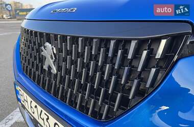 Внедорожник / Кроссовер Peugeot 2008 2021 в 