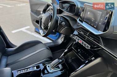 Внедорожник / Кроссовер Peugeot 2008 2021 в 