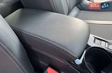 Внедорожник / Кроссовер Peugeot 2008 2021 в 