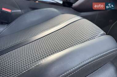 Внедорожник / Кроссовер Peugeot 2008 2021 в 