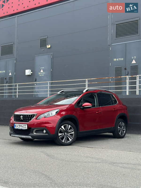 Внедорожник / Кроссовер Peugeot 2008 2017 в 
