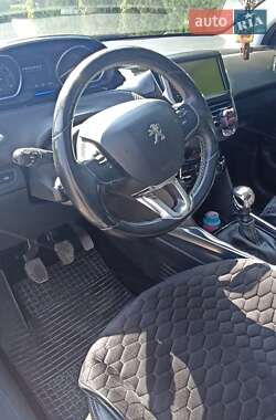 Внедорожник / Кроссовер Peugeot 2008 2013 в 