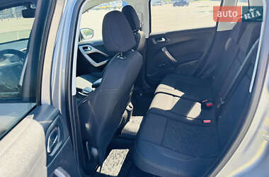 Внедорожник / Кроссовер Peugeot 2008 2013 в 