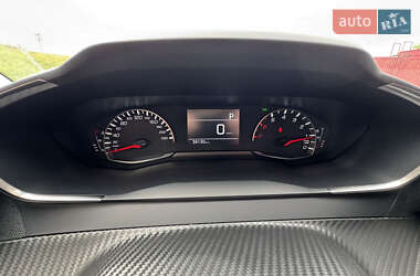 Позашляховик / Кросовер Peugeot 2008 2020 в 