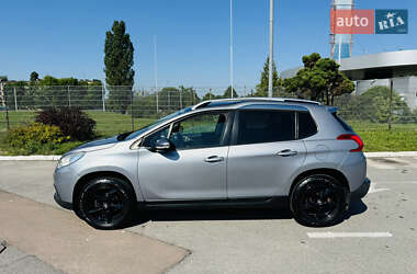Позашляховик / Кросовер Peugeot 2008 2013 в 