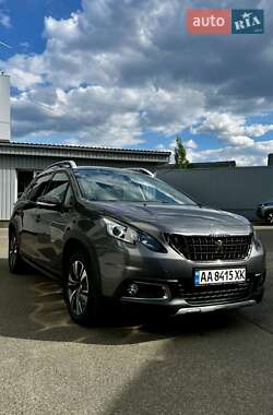 Внедорожник / Кроссовер Peugeot 2008 2018 в Киеве