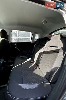 Внедорожник / Кроссовер Peugeot 2008 2018 в 