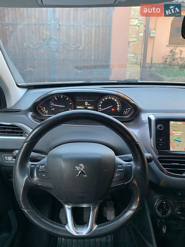 Позашляховик / Кросовер Peugeot 2008 2014 в Городку