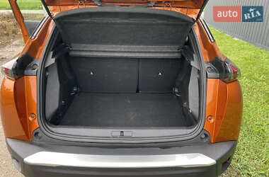 Внедорожник / Кроссовер Peugeot 2008 2021 в 