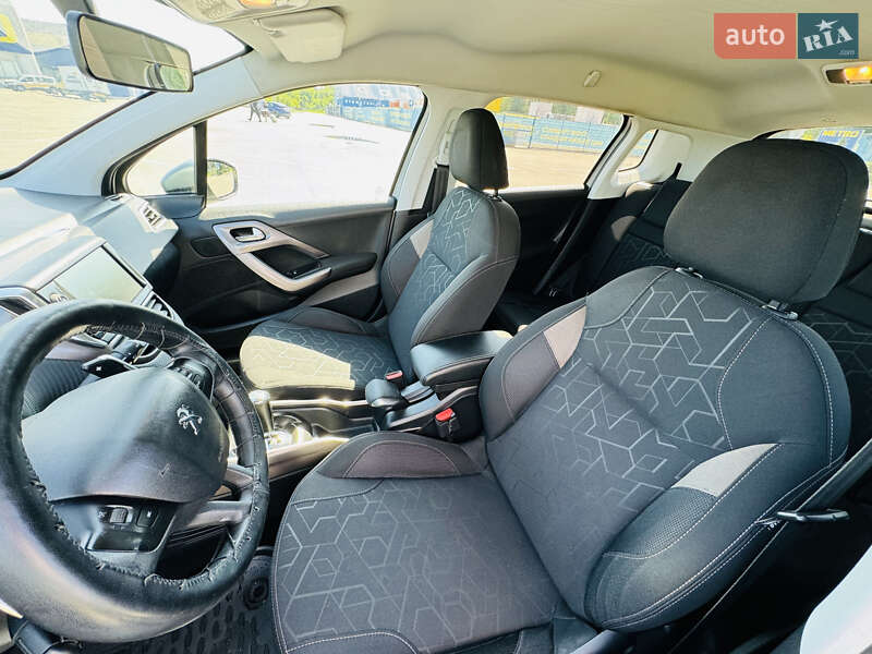 Позашляховик / Кросовер Peugeot 2008 2013 в Харкові