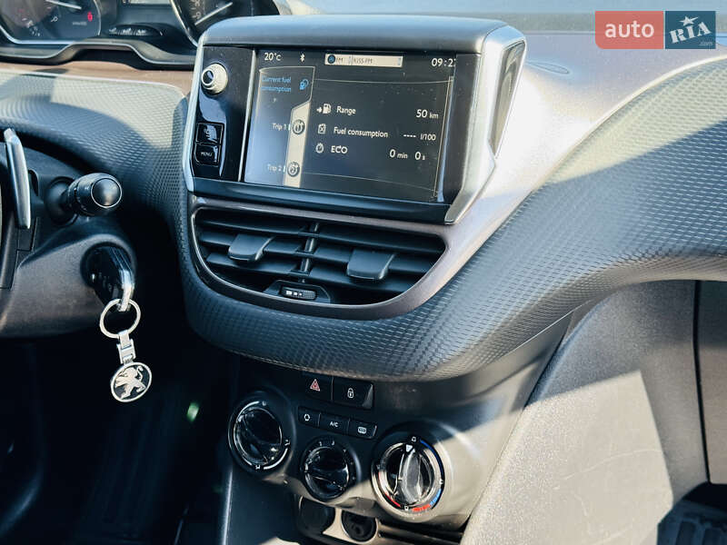 Позашляховик / Кросовер Peugeot 2008 2013 в Харкові